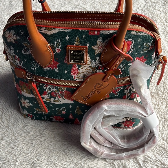 New Disney Dooney & Bourke - Picture 5 of 7